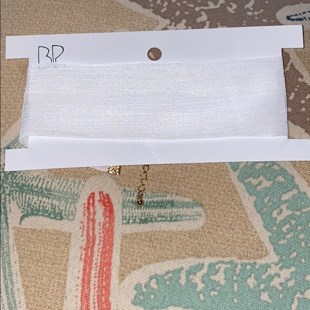New without tags BP choker